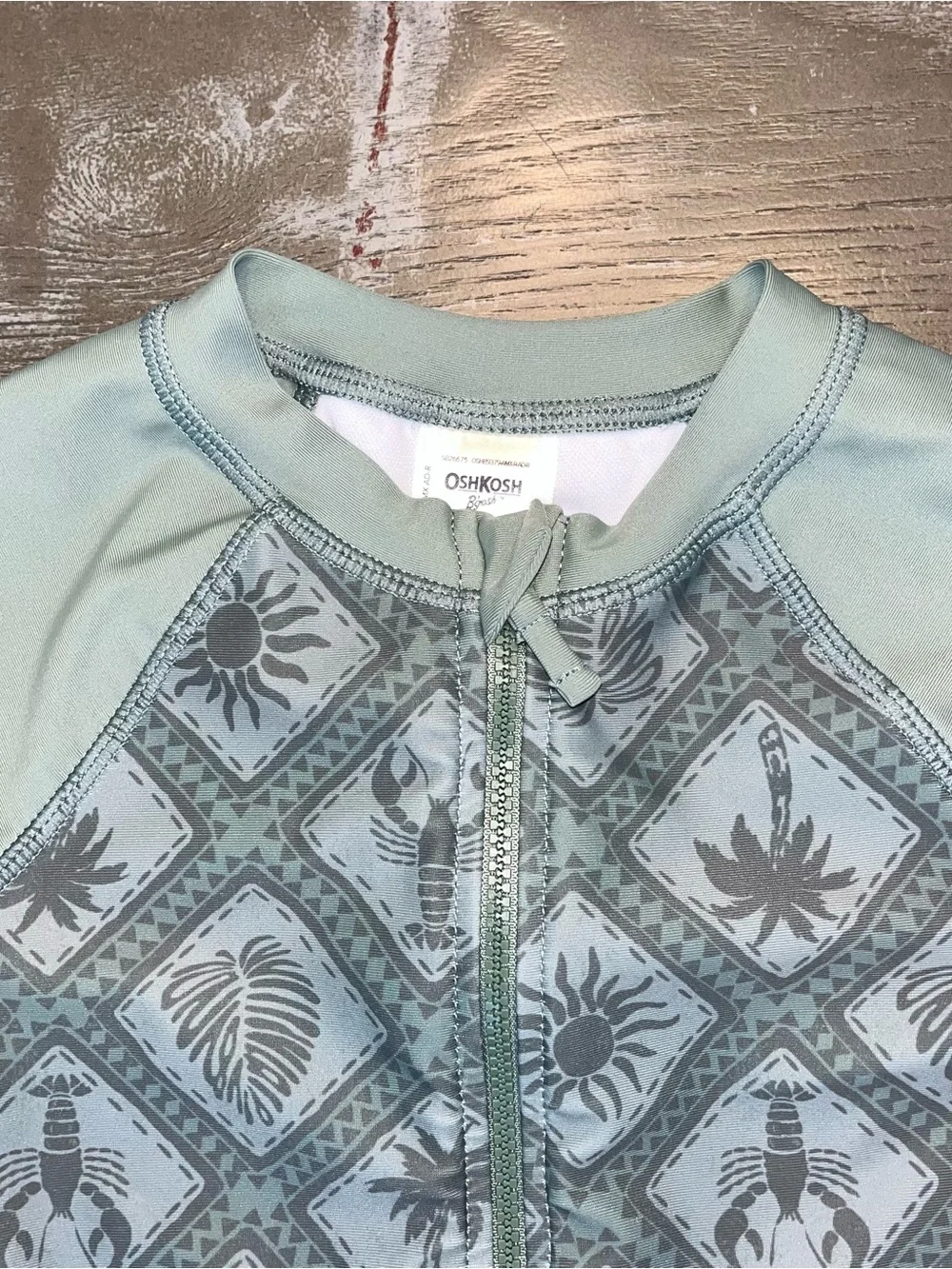 Oshkosh B’gosh Pink Green Sleeve Swim Suit Set Full Zip Snap NWOT 24  Bucket Hat